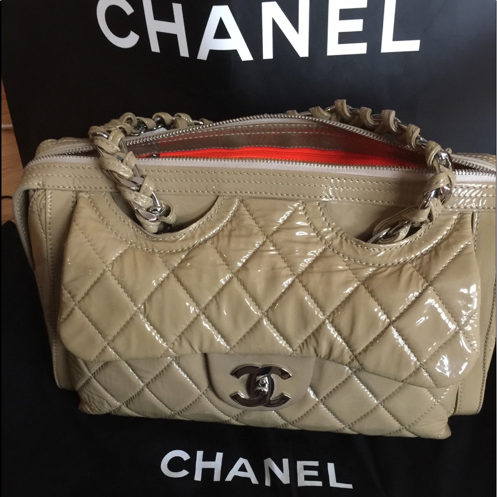 Authentic Jumbo Patent Leather Chanel Bag‼️‼️‼️